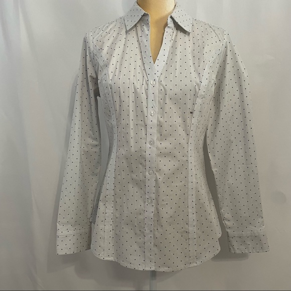 Express long sleeve button down blouse. Gray pinstripes with purple dots size M - Picture 4 of 15